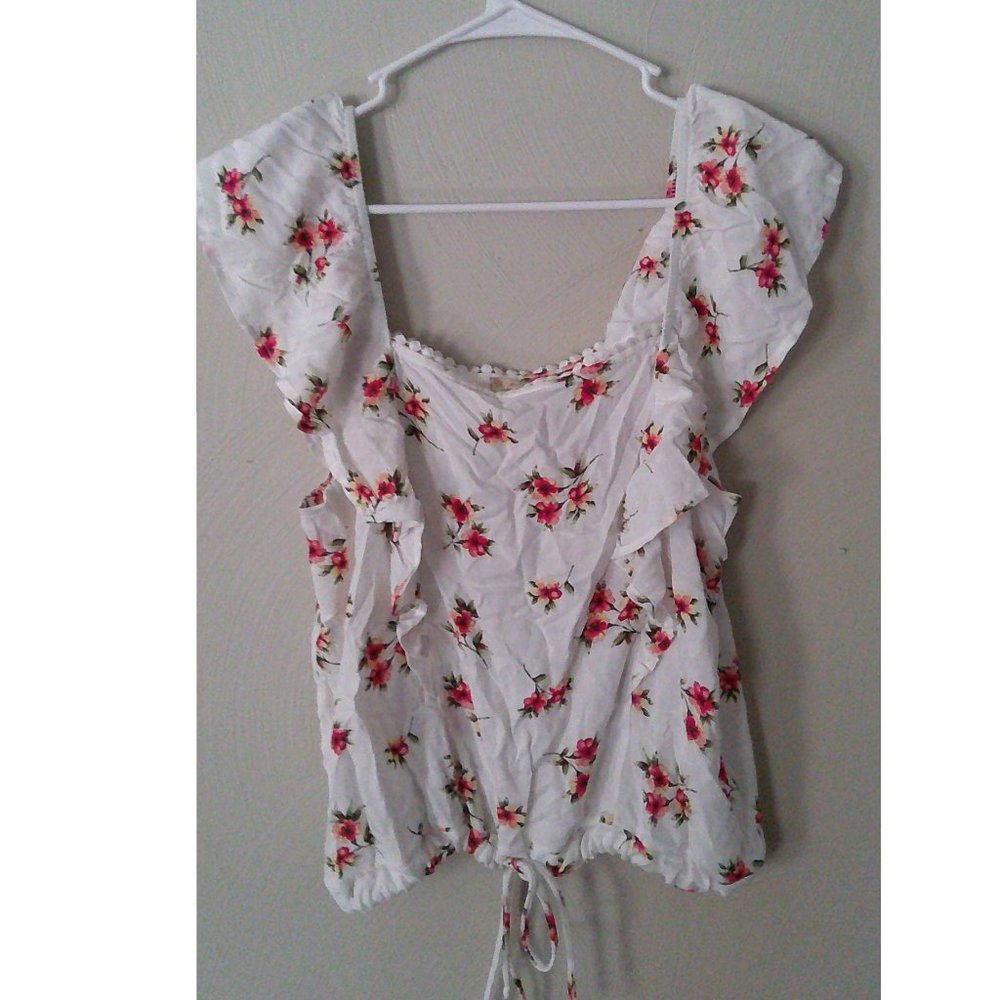 Altar’d State Women's Adorable Floral Print Flutter Sleeve Top